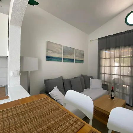 Einstein Apartment *