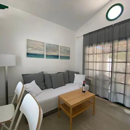 Einstein Apartment *